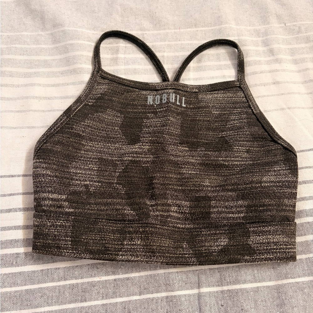 NWT 
NOBULL Heathered Charcoal Seamless Sports Bra
XS